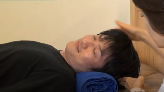 首のシワ予防に枕は有効 オーダーメイド枕の山田朱織枕研究所